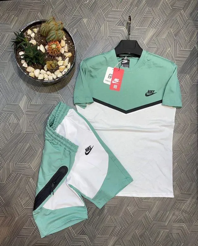 Ensemble NIKE